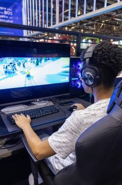 tứ sắc Kubet